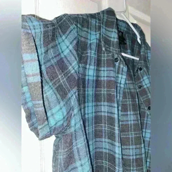💜 Harry Potter Short Sleeve Flannel Shirt - Picture 5 of 7